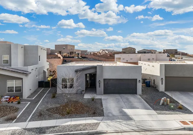 Photo 2 of Single family home for sale at 1694 Tesoro Loop Nw, Los Lunas, NM 87031 | MLS# 1095804 | Listing updated on 2026-10-05