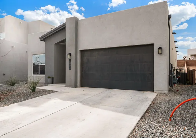 Photo 3 of Single family home for sale at 1694 Tesoro Loop NW, Los Lunas, NM 87031 | MLS# 1095804 | Listing updated on 2026-10-05