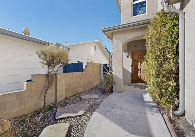 4th image of 227 Monte Largo Dr Ne, Albuquerque, NM 87123 | MLS# 1095943