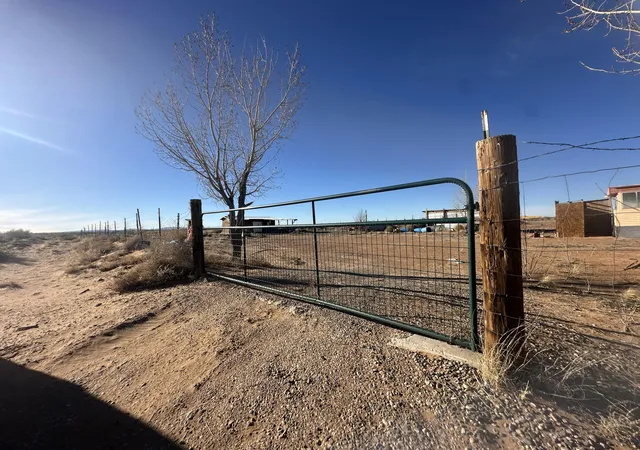 18th image of 50 Ogaz Rd, Belen, NM 87002 | MLS# 1096002