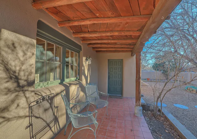3rd image of 616 17Th St Nw, Albuquerque, NM 87104 | MLS# 1096191