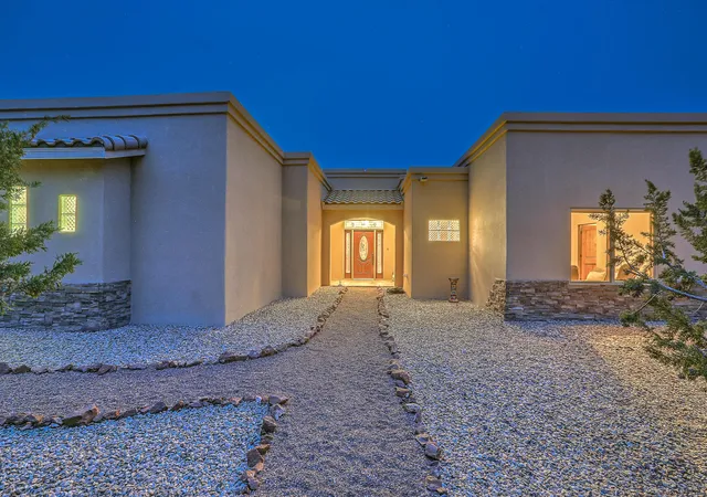 Homes for sale in Placitas, NM | 255 Diamond Tail Rd, Placitas, NM 87043 | MLS# 1096799