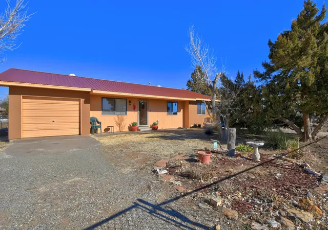 Homes for sale in Moriarty, NM | 415 Irene Ave, Moriarty, NM 87035 | MLS# 1096982
