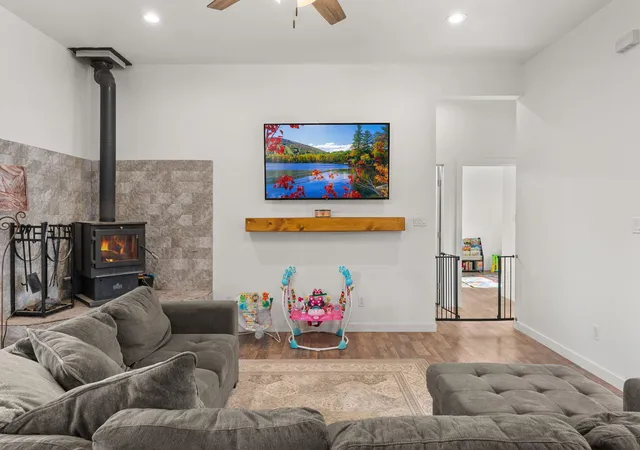 Photo 5 of Sale Pending at 7 Charles Way, Edgewood, NM 87015 | MLS# 1097258 | Listing updated on 2026-08-27