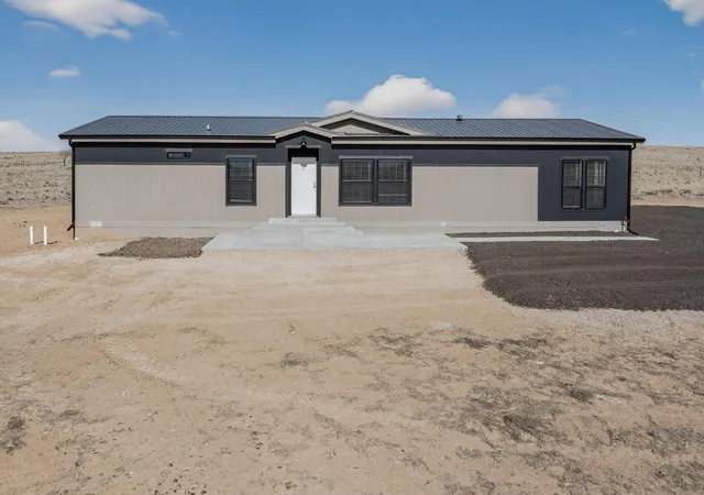 Homes for sale in Moriarty, NM | 97 Cattle Loop, Moriarty, NM 87035 | MLS# 1097439