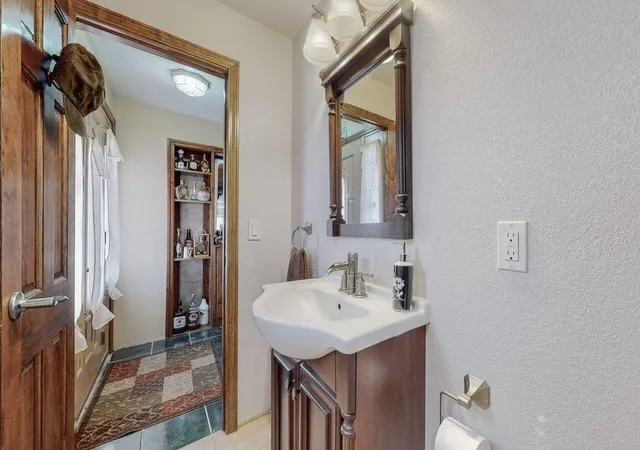 5th image of 110-114 Indiana St Se #1-7, Albuquerque, NM 87108 | MLS# 1097526
