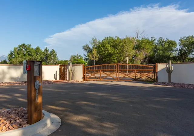 2nd image of 420 Pueblito Rd, Corrales, NM 87048 | MLS# 1097658