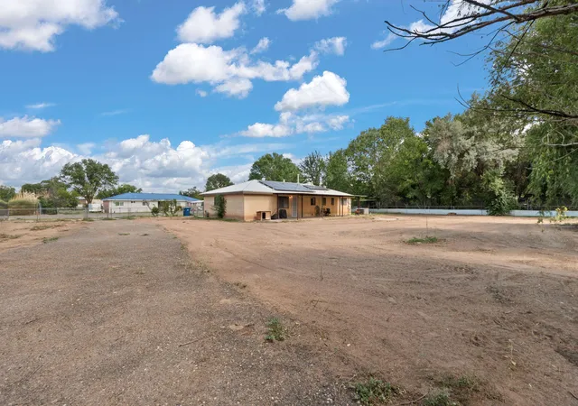 Homes for sale in Los Lunas, NM | 20 Cactus Dr, Los Lunas, NM 87031 | MLS# 1097774