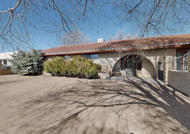 Photo 2 of Single family home for sale at 724 Elko Ave, Grants, NM 87020 | MLS# 1097775 | Listing updated on 2026-07-31