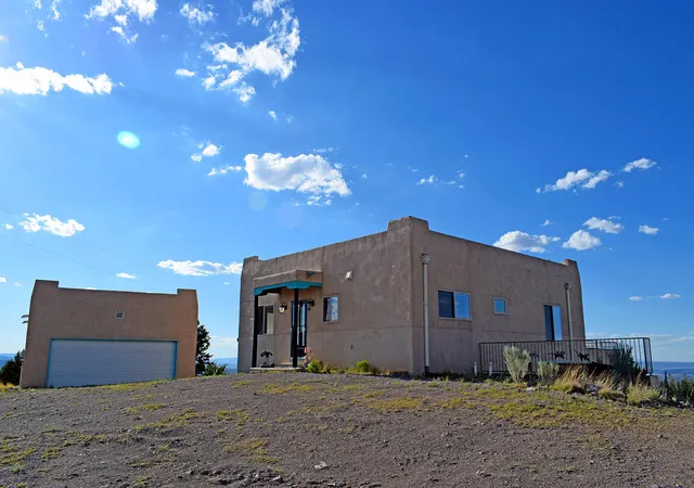 Photo 3 of Single family home for sale at 8 Overlook Way, Magdalena, NM 87825 | MLS# 1097791 | Listing updated on 2026-08-07