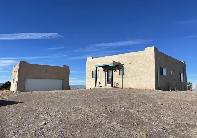 Photo 4 of Single family home for sale at 8 Overlook Way, Magdalena, NM 87825 | MLS# 1097791 | Listing updated on 2026-08-07
