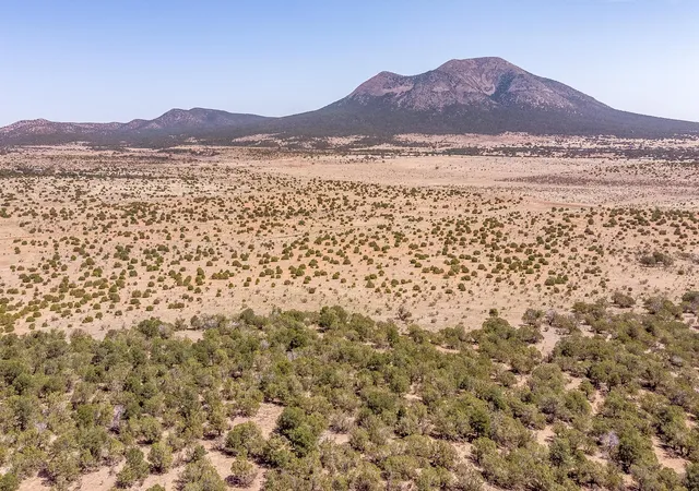 1st image of E 1/2 Nw 1/4 Rd Entranosa Rd, Edgewood, NM 87015 | MLS# 1097813