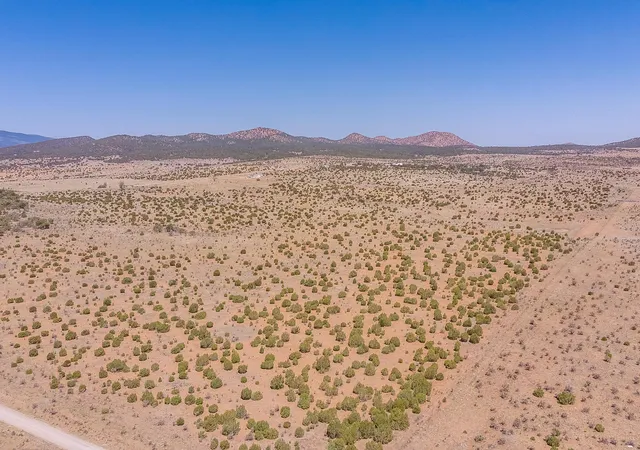 Photo 5 of Land for sale at E 1/2 Nw 1/4 Rd Entranosa Rd, Edgewood, NM 87015 | MLS# 1097813 | Listing updated on 2026-07-21