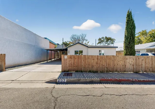 3rd image of 402 Hudson Ave Nw, Albuquerque, NM 87107 | MLS# 1097850