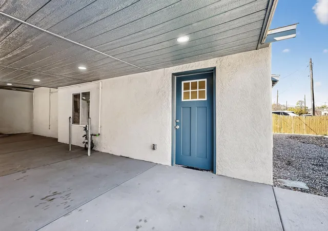 5th image of 402 Hudson Ave Nw, Albuquerque, NM 87107 | MLS# 1097850