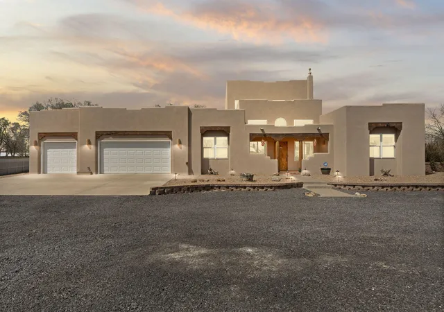 Homes for sale in Bosque Farms, NM | 650 Barnett Rd, Bosque Farms, NM 87068 | MLS# 1097864