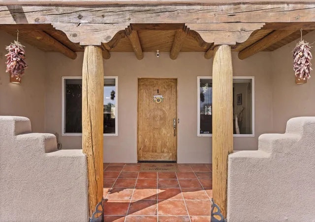 Homes for sale in Bosque Farms, NM | 650 Barnett Rd, Bosque Farms, NM 87068 | MLS# 1097864