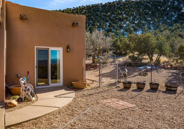 Photo 5 of Single family home for sale at 3175 Jumano Trl, Mountainair, NM 87036 | MLS# 1097893 | Listing updated on 2026-08-11