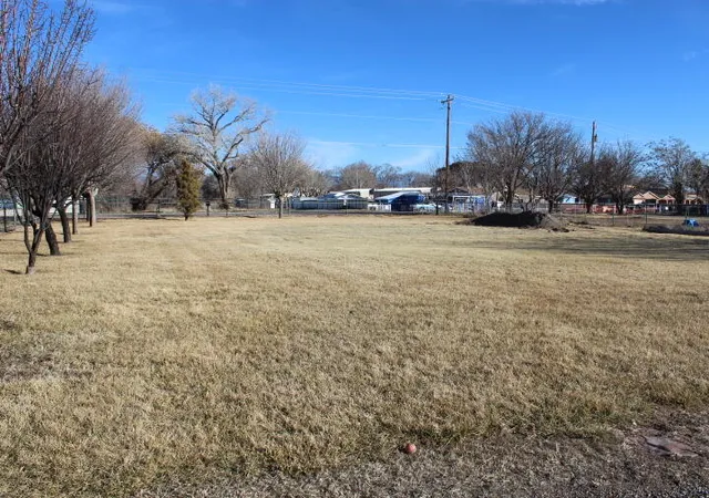 Photo 3 of Sale Pending at 401 Chantelly Ln, Los Lunas, NM 87031 | MLS# 1097944 | Listing updated on 2026-08-22