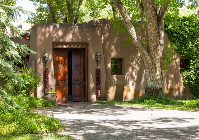 Photo 2 of Single family home for sale at 7011 Rio Grande Blvd NW, Los Ranchos, NM 87107 | MLS# 1097951 | Listing updated on 2026-07-25