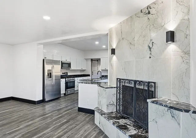 Photo 3 of Single family home for sale at 1111 Iron Ave SW, Albuquerque, NM 87102 | MLS# 1097982 | Listing updated on 2026-08-27