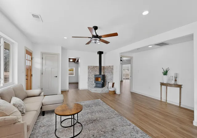 Photo 3 of Sale Pending at 1067 Highway 314 NW, Los Lunas, NM 87031 | MLS# 1098149 | Listing updated on 2026-08-25