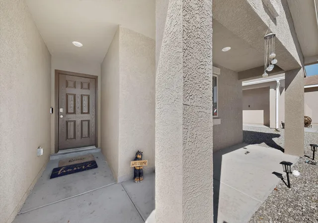 Photo 3 of Single family home for sale at 1702 Adelaide Ln, Belen, NM 87002 | MLS# 1098191 | Listing updated on 2026-09-25