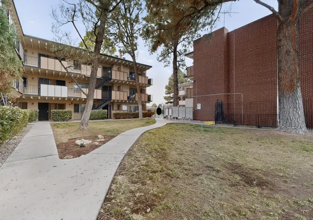 Homes for sale in Albuquerque, NM | 1100 Alvarado Dr Se #APT 104, Albuquerque, NM 87108 | MLS# 1098338