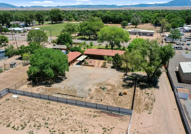 Homes for sale in Bosque Farms, NM | 965 W Bosque Loop, Bosque Farms, NM 87068 | MLS# 1098362