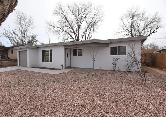 Homes for sale in Grants, NM | 621 Elko Ave, Grants, NM 87020 | MLS# 1098368