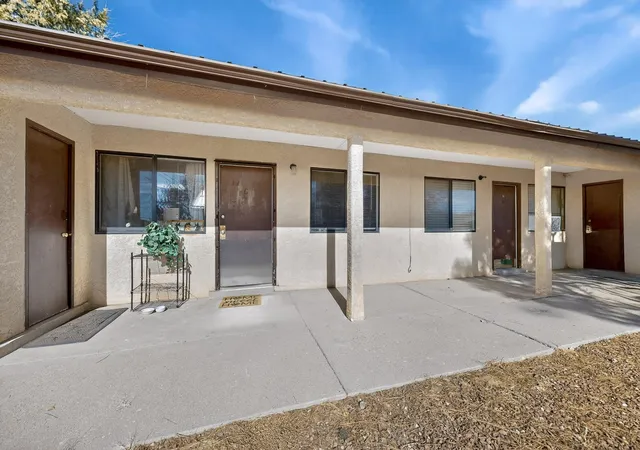 1st image of 1004 Sage St, Grants, NM 87020 | MLS# 1098396