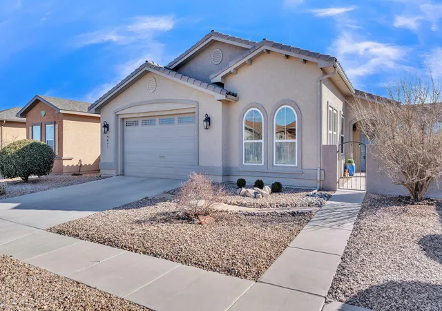 Photo 1 of Single family home for sale at 331 Rio Chama Cir Sw, Los Lunas, NM 87031 | MLS# 1098574 | Listing updated on 2026-08-01