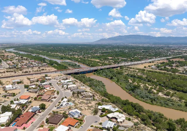 10th image of 1604 Bluffside Pl Nw, Albuquerque, NM 87105 | MLS# 1098648