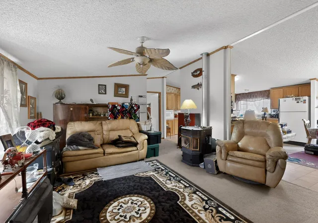 Photo 4 of Manufactured home for sale at 29 Knight Ln SE, Albuquerque, NM 87123 | MLS# 1098711 | Listing updated on 2026-07-21