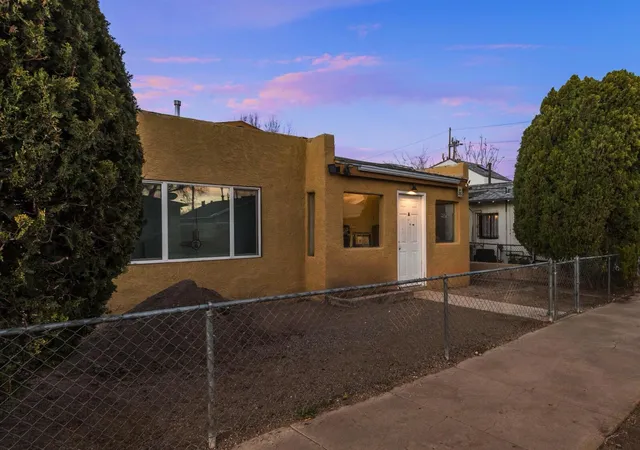 2nd image of 907 Coal Ave Sw, Albuquerque, NM 87102 | MLS# 1098715