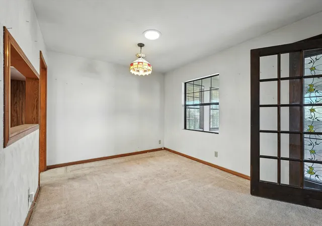 Photo 5 of Single family home for sale at 909 Cedar Ave, Alamogordo, NM 88310 | MLS# 1098755 | Listing updated on 2026-08-28