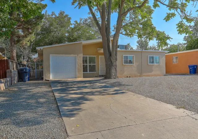 Photo 2 of Single family home for sale at 3713 Palo Duro Ave Ne, Albuquerque, NM 87110 | MLS# 1098745 | Listing updated on 2026-07-21