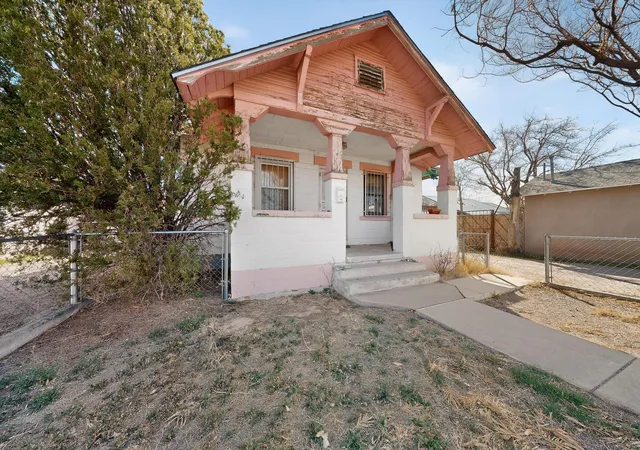 2nd image of 1504 6th St Nw, Albuquerque, NM 87102 | MLS# 1098828