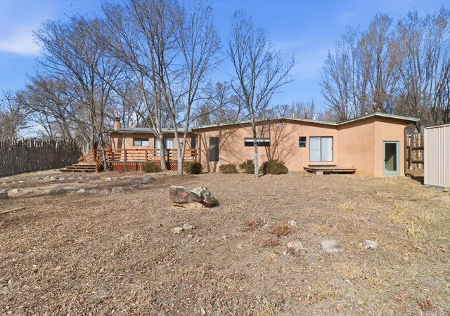 3rd image of 104 Guthrie Ln #A & B, Taos, NM 87571 | MLS# 1098847