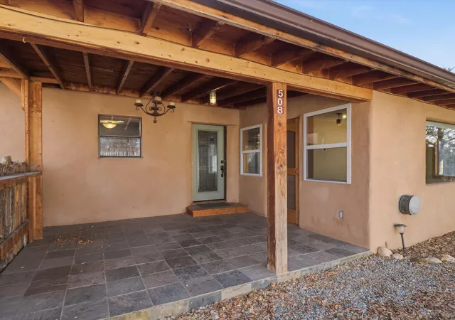 4th image of 104 Guthrie Ln #A & B, Taos, NM 87571 | MLS# 1098847