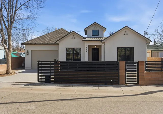 4th image of 1008 22Nd St Nw, Albuquerque, NM 87104 | MLS# 1099017