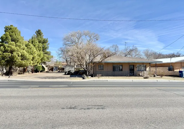 Homes for sale in Los Lunas, NM | 444 Main St Nw, Los Lunas, NM 87031 | MLS# 1099097