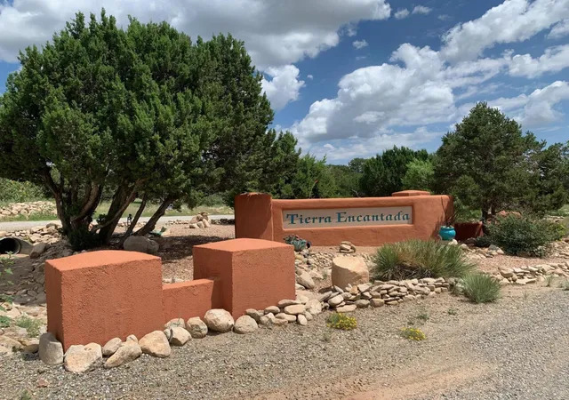 1st image of 5 Canon De Manantial, Edgewood, NM 87015 | MLS# 1099098