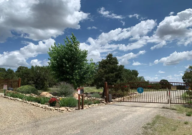 2nd image of 5 Canon De Manantial, Edgewood, NM 87015 | MLS# 1099098