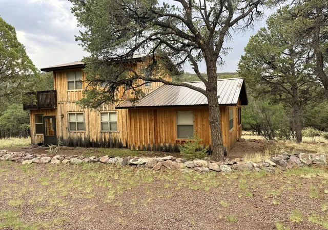 Homes for sale in Magdalena, NM | 9 Cochise Dr, Magdalena, NM 87825 | MLS# 1099186