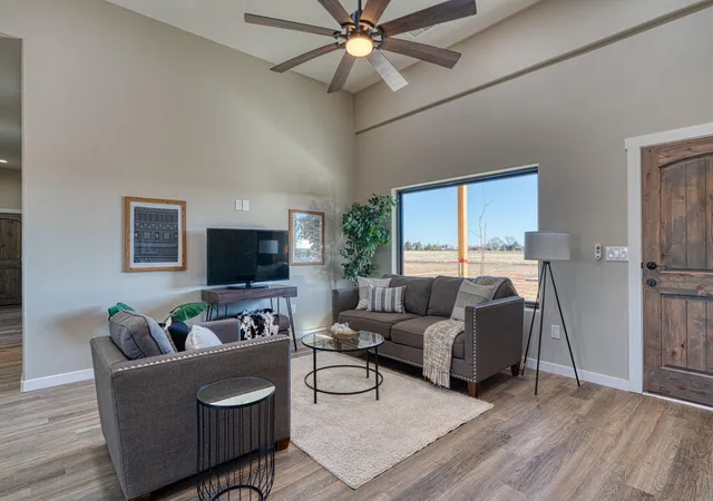 Photo 4 of Single family home for sale at 6 Lobo Dr, Moriarty, NM 87035 | MLS# 1099194 | Listing updated on 2026-08-27