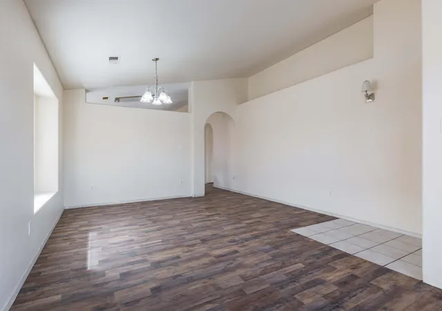 3rd image of 7608 Via Belleza Sw, Albuquerque, NM 87121 | MLS# 1099236