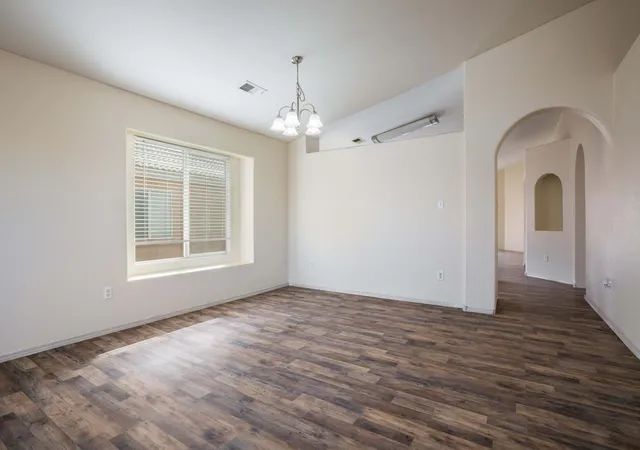 4th image of 7608 Via Belleza Sw, Albuquerque, NM 87121 | MLS# 1099236