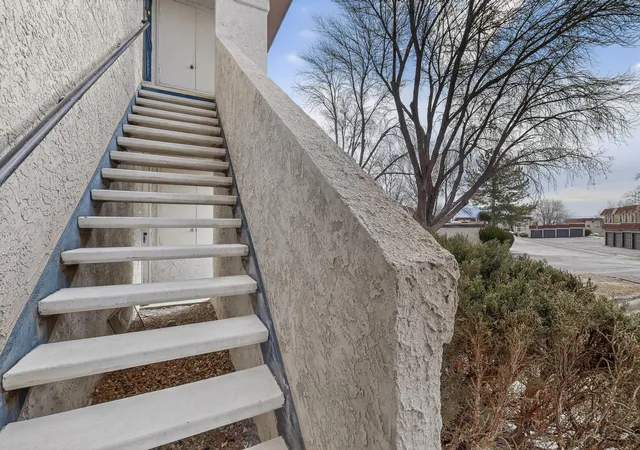 5th image of 823 Country Club Dr Se #APT 2E, Rio Rancho, NM 87124 | MLS# 1099256