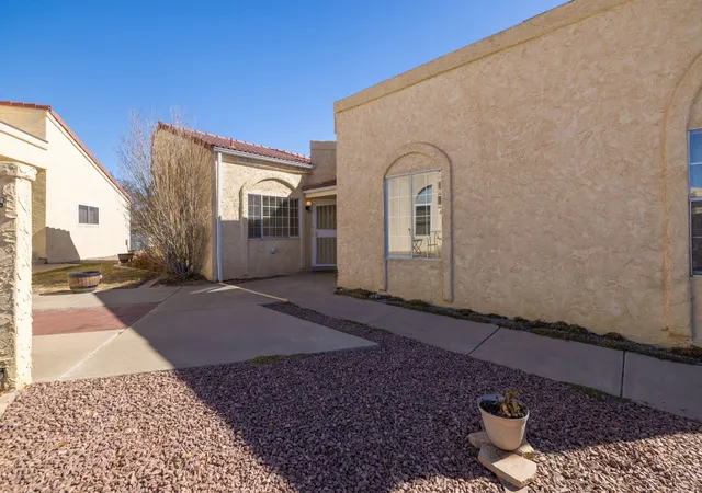 2nd image of 570 Eastlake Dr Se, Rio Rancho, NM 87124 | MLS# 1099322